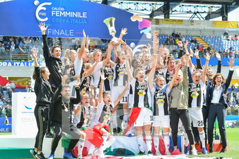 2019-04-28 - La Juventus alza la Coppa Italia - FIORENTINA WOMEN´S VS JUVENTUS - WOMEN ITALIAN CUP - SOCCER